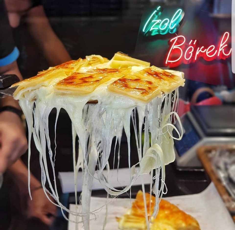 PEYNİRLİ SU BÖREĞİ